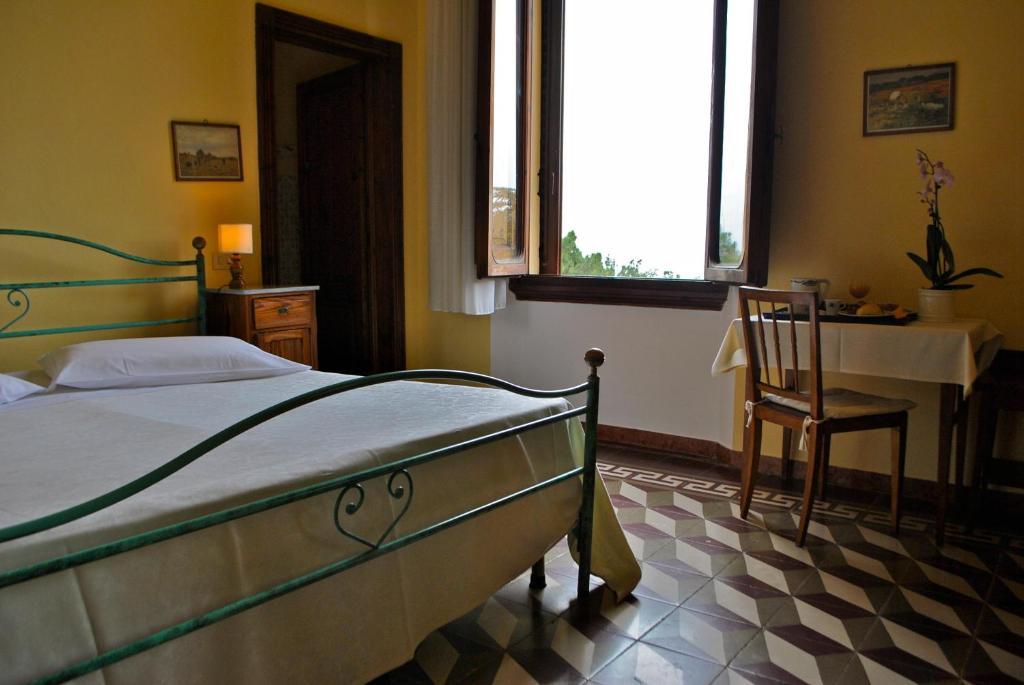 Albergo Miramare Castiglioncello Rum bild