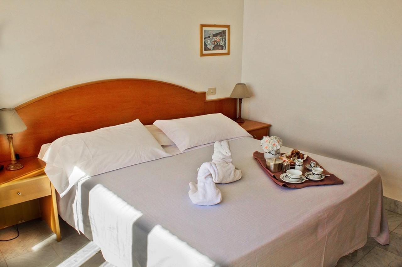 Albergo Miramare Castiglioncello Exteriör bild